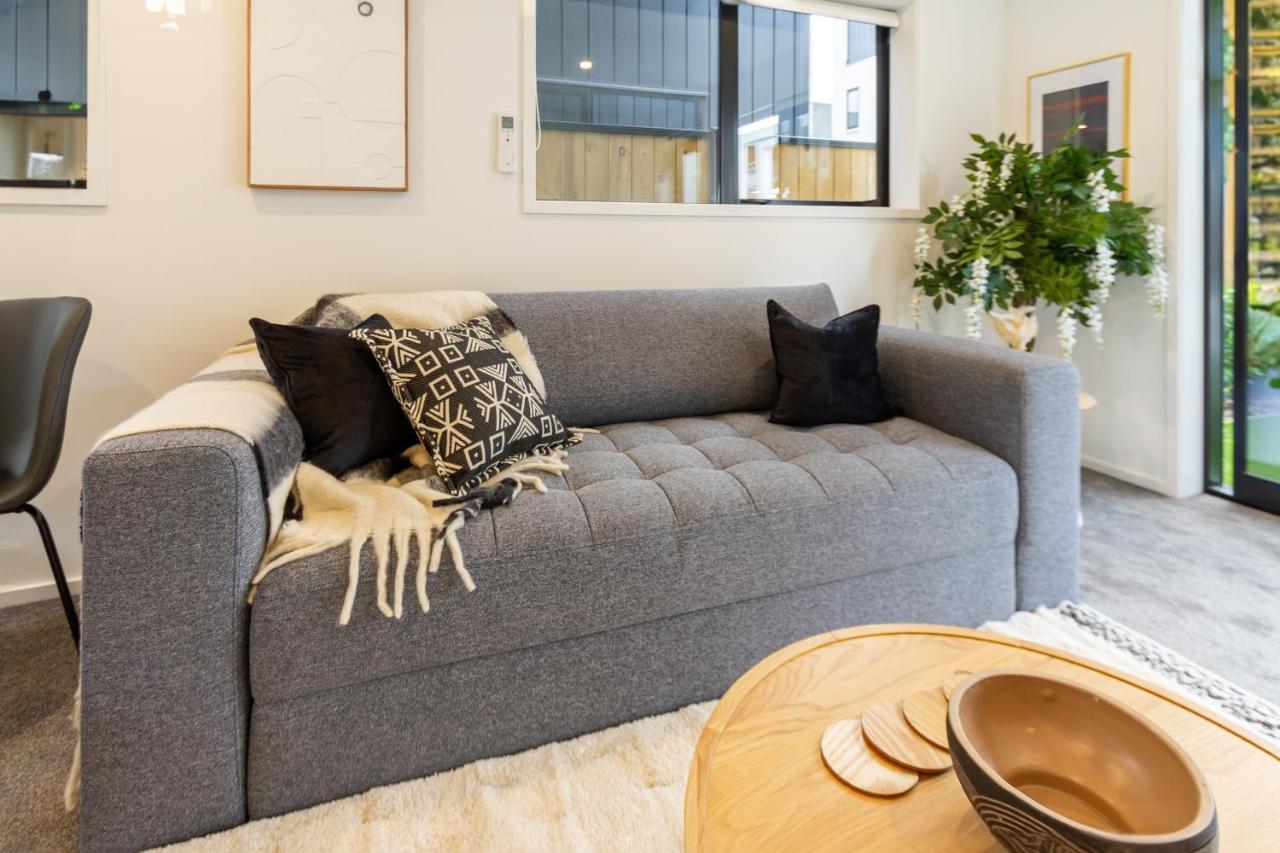 Cashel Street Hideaway 2 Bed 2 Bath Apartment ไครสต์เชิร์ช ภายนอก รูปภาพ